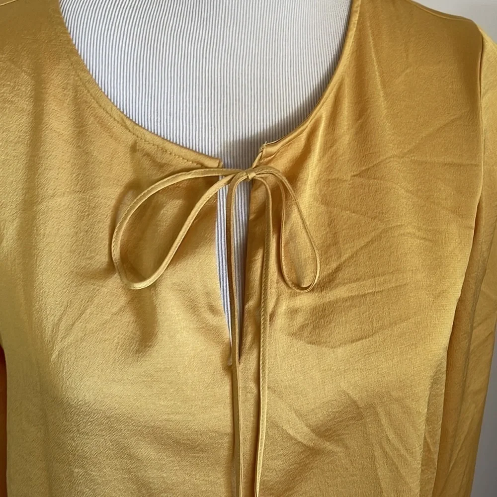 NWT Kasper Catalan yellow blouse - Picture 3 of 6